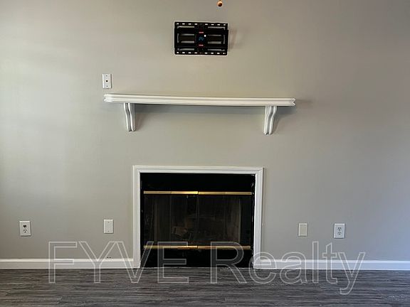 2nd image of 6014 Waterbury Ln