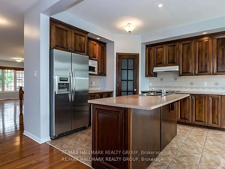 135 Stedman St — Photo 7