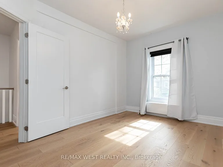 469 Clendenan Ave — Photo 16