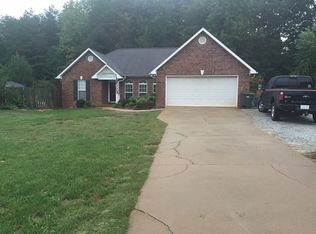1435 Julius Dr, Salisbury, NC 28147