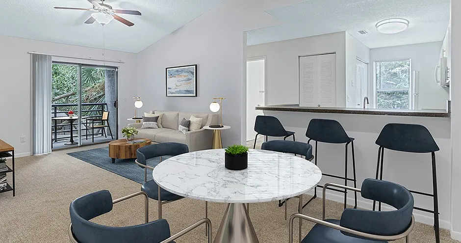 Sabal Palm at Lake Buena Vista Apartment Homes — Photo 3