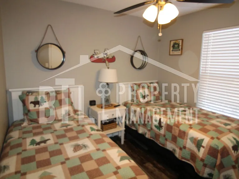 2907 Vineyards Pkwy #2 — Photo 19