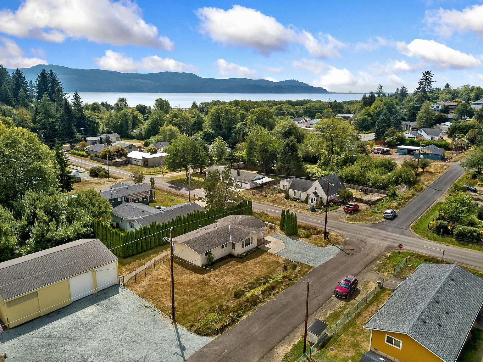 5915 Ocean St photo 1