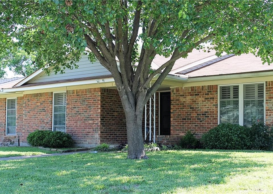 1st image of 1404 Hermitage Dr