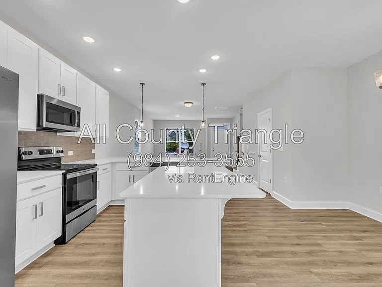267 Old Grove Ln — Photo 16