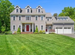 10 Lincoln Hill Way, Foxboro, MA 02035