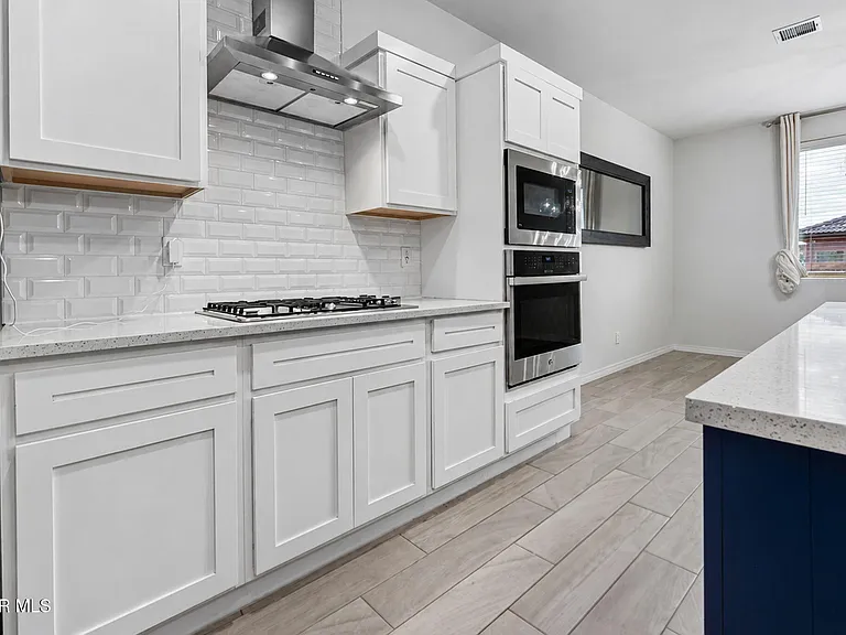 917 Airship Pl — Photo 14