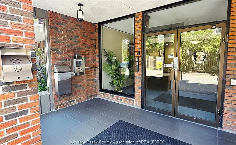 3905 Riverside Dr E #401 — Photo 3