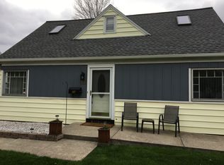 55 Duxbury Rd, Rochester, NY 14626