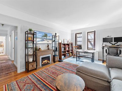 43 Calton Rd APT 2M, New Rochelle, NY, 10804