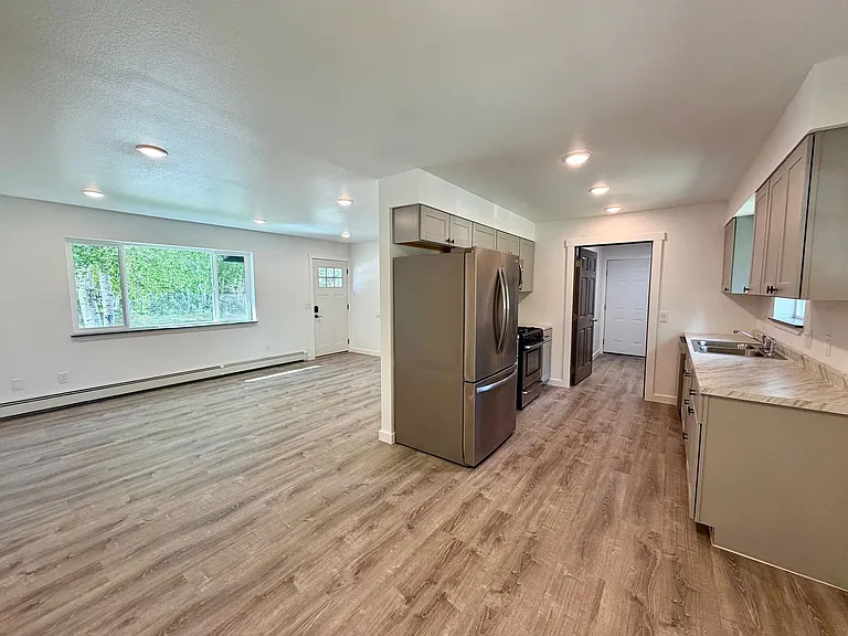 340 S Kobuk St — Photo 4