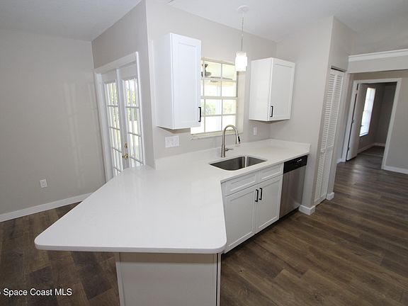 5th image of 1511 Colorado St SE