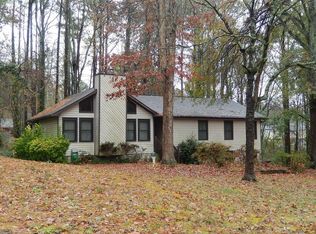 1657 Melba Ct, Marietta, GA 30066
