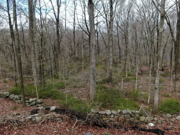 242 Whalehead Road, Ledyard, CT 06335