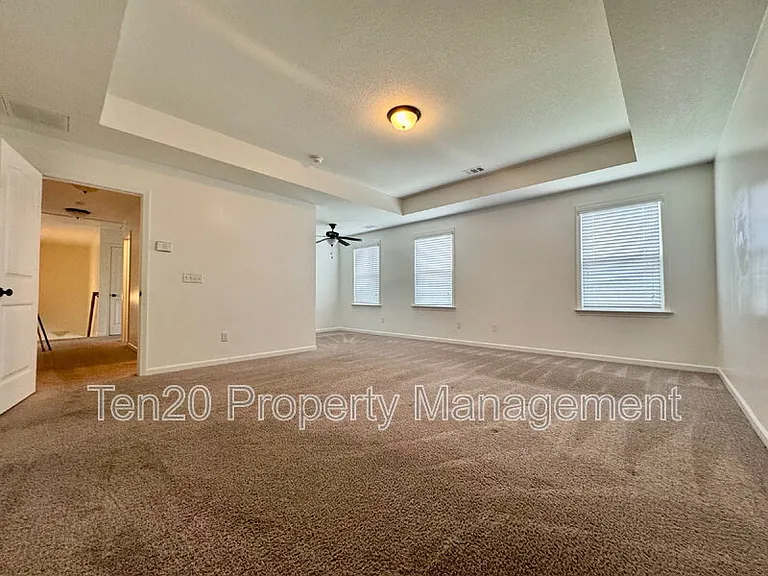 5037 Lexington Ln — Photo 19