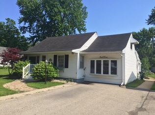 105 Talcott Ave, Fort Atkinson, WI 53538