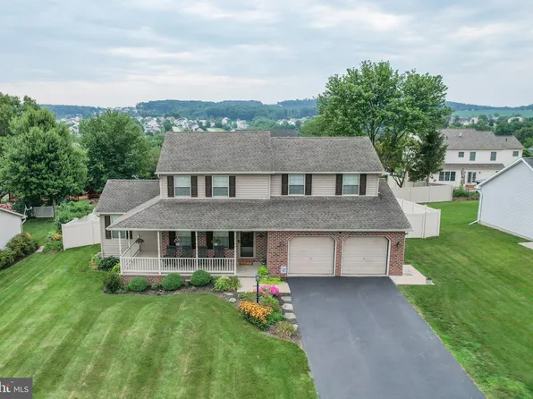 130 Frank Dr, York, PA 17402