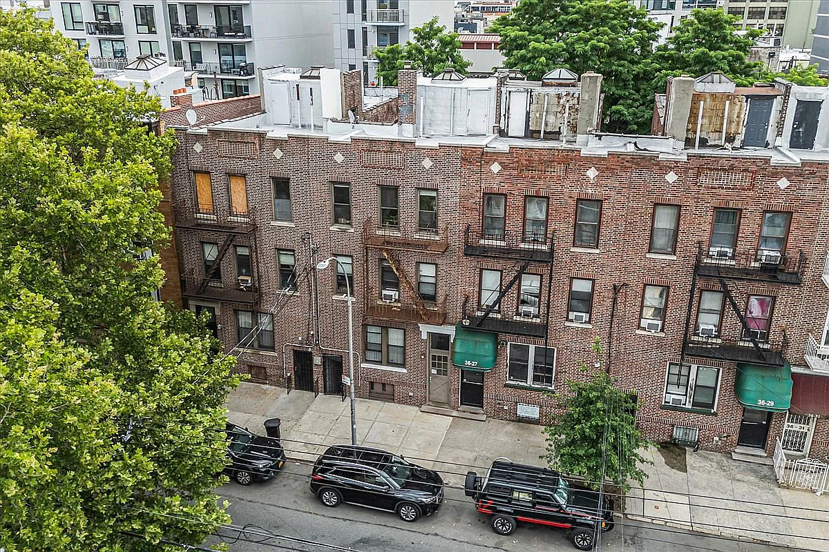 36-25 30th St #Penthouse photo 1