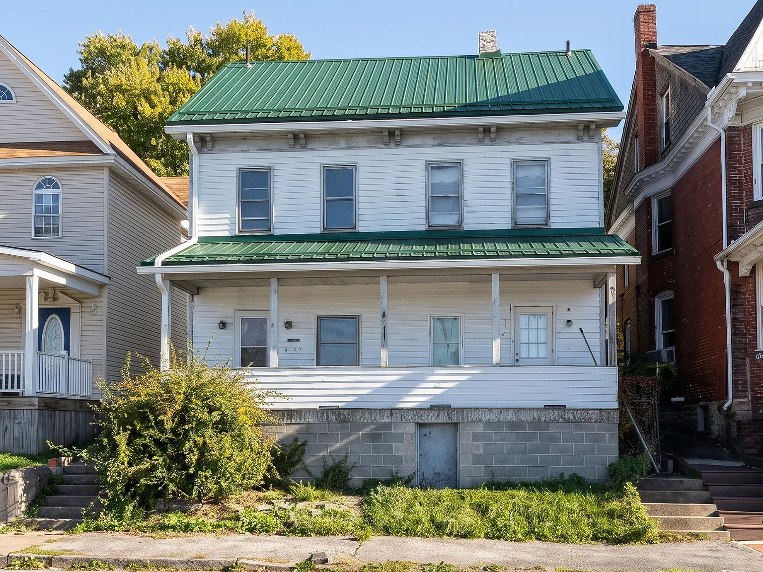 3 bed, $1,200 — Photo 1