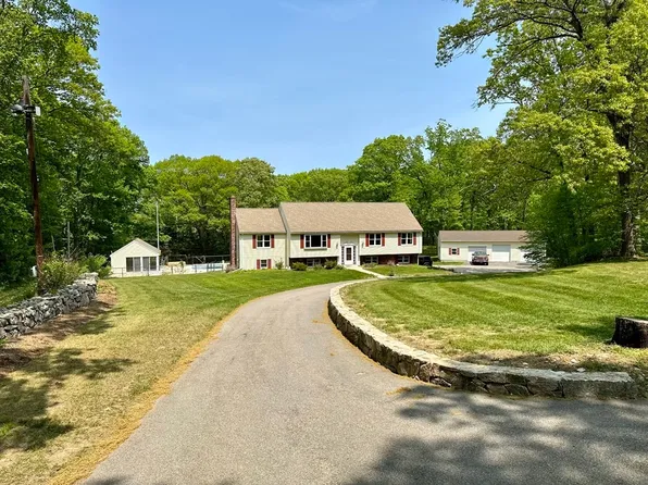 62 Oak Hill Rd, Southborough, MA 01745