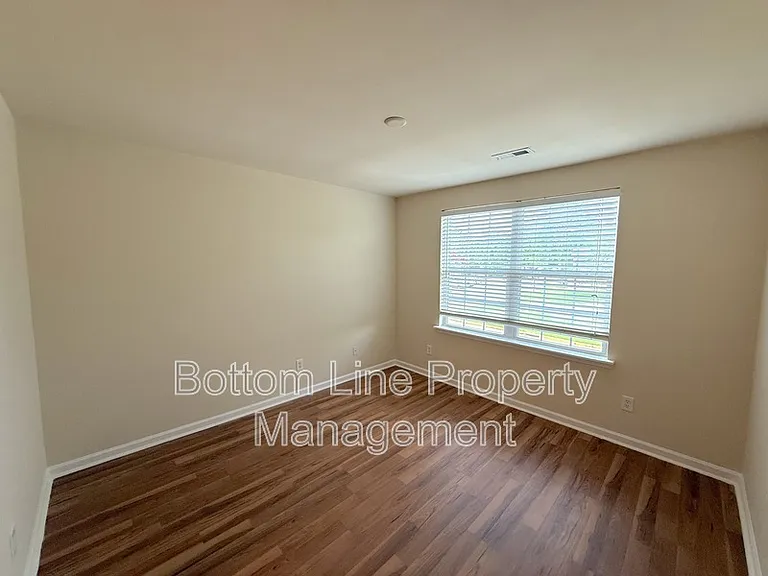 1367 Killashee Ct — Photo 17