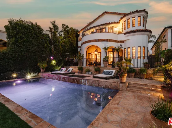 10064 Toluca Lake Ave, North Hollywood, CA 91602