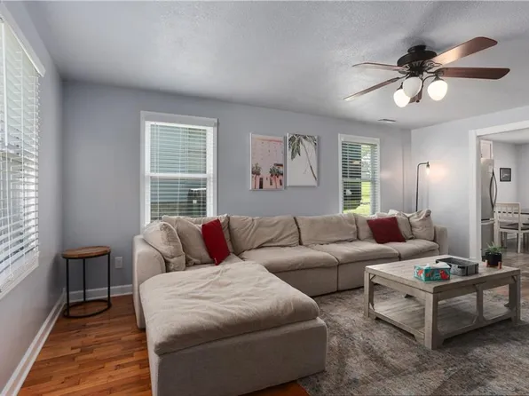 214 Ming St, Warrensburg, MO 64093