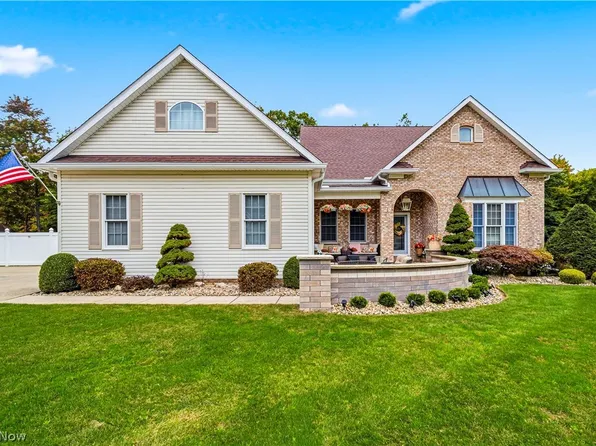 305 W Cedar St, Jefferson, OH 44047