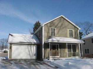 98 Yale St, Portland, ME 04103