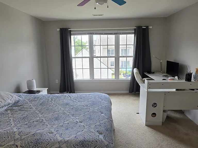 4804 Coachmans Landing Ct — Photo 41