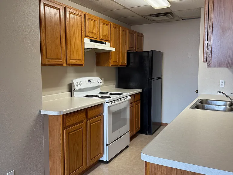509 1/2 Sinclair Lewis Ave #8 — Photo 7