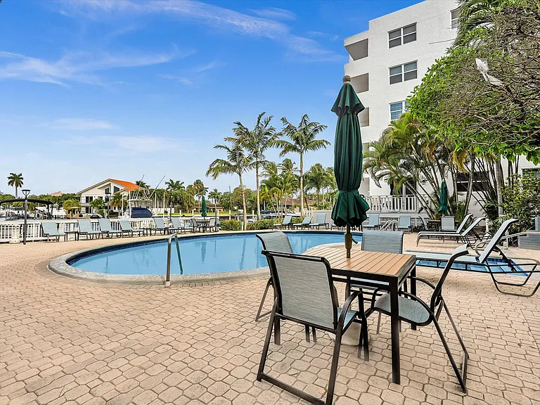 1421 S Ocean Blvd #219 — Photo 32
