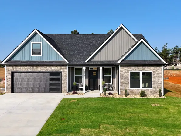 1008 S November Dr, Boiling Springs, SC 29316