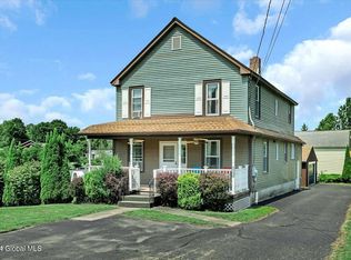1189 River Rd, Troy, NY 12182