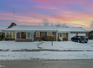 255 Sunset Ave, Hanover, PA 17331