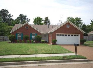 5555 April Forest Dr, Memphis, TN 38141