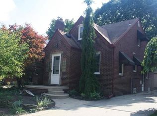 22421 Heinze St, Dearborn, MI 48128