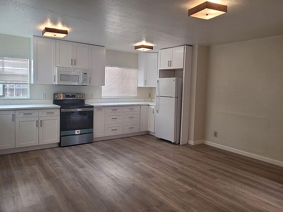 5th image of 709 Laurel Ave #4