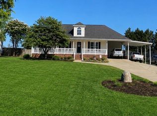 131 Landing Ct, Bessemer City, NC 28016
