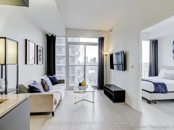 181 Dundas St E, Toronto, ON