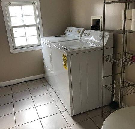 3rd image of 21 New Jersey Ave NW APT 2