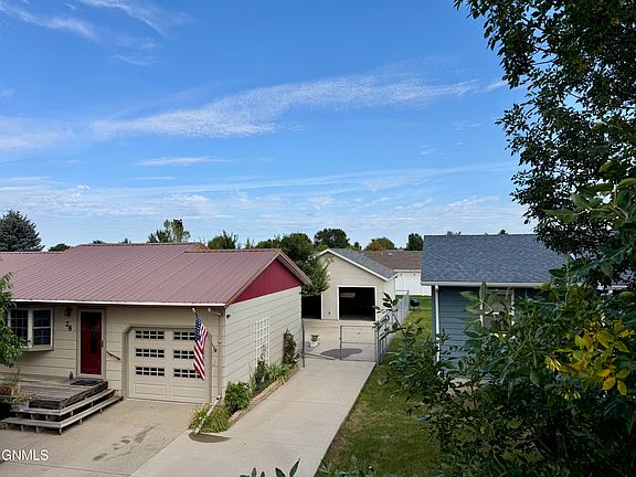 3rd image of 28 Santee Rd