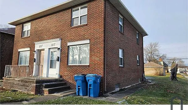 1893 E 31st St — Photo 3