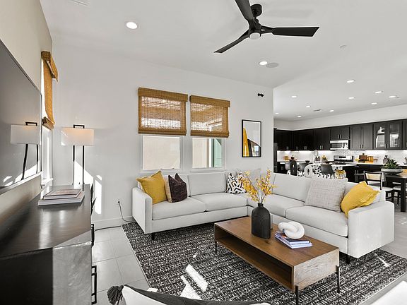 Greenway Residence 1 - Living