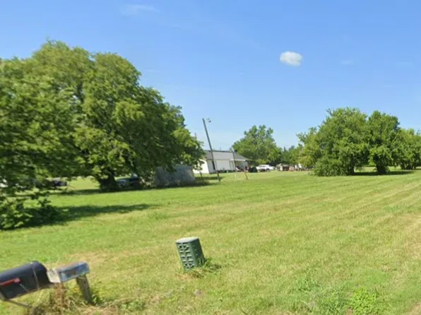 W Pearl St, Celeste, TX 75423