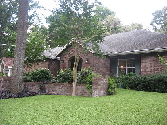 2nd image of 2505 Oak Landing Dr