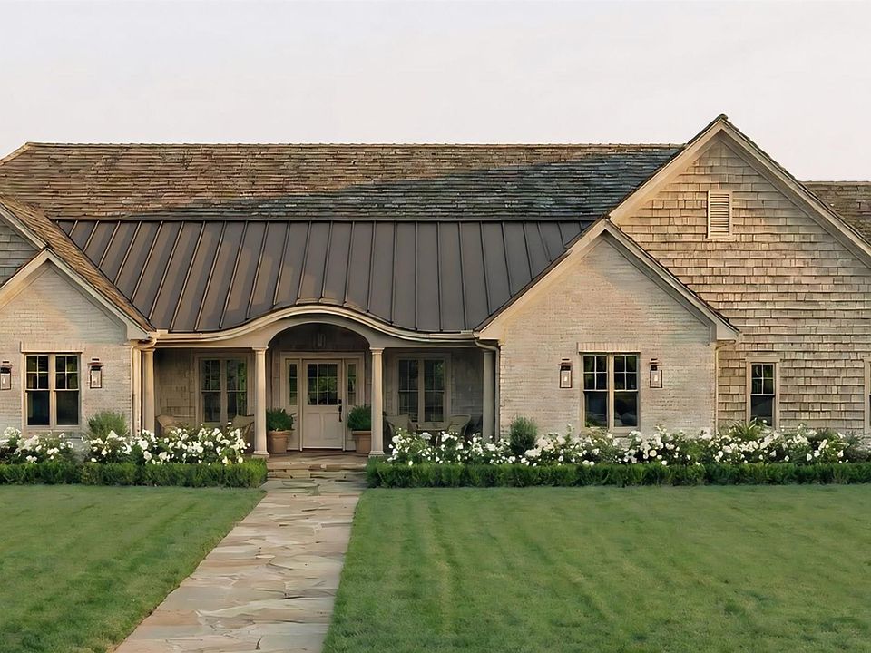1st image of 10 Corwin Dr