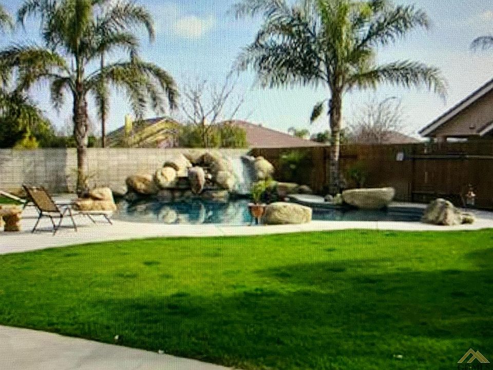 2nd image of 4103 Rock Lake Dr