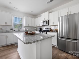 699 Kitfox Dr NW, Concord, NC 28027