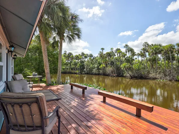 108 NE Carlisle Lane, Port St Lucie, FL 34952